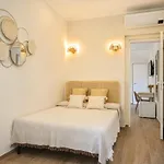 ゲストハウス Versilia Mia - At 8min By Walk! New Rooms! Air Condition!