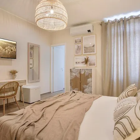 Versilia Mia - At 8min By Walk! New Rooms! Air Condition! 维亚雷焦