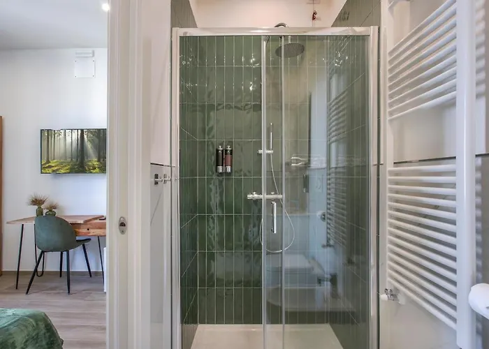 Guest house Versilia Mia - At 8min By Walk! New Rooms! Air Condition! Viareggio