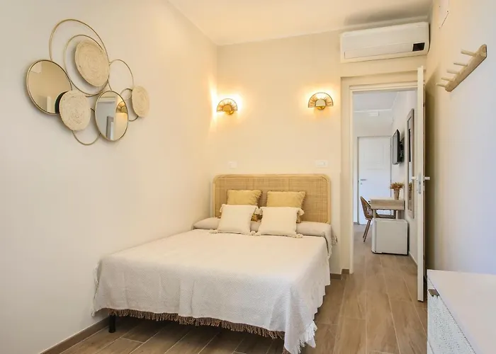 Guest house Versilia Mia - At 8min By Walk! New Rooms! Air Condition!