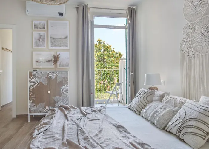 Gasthuis Versilia Mia - At 8min By Walk! New Rooms! Air Condition! Viareggio